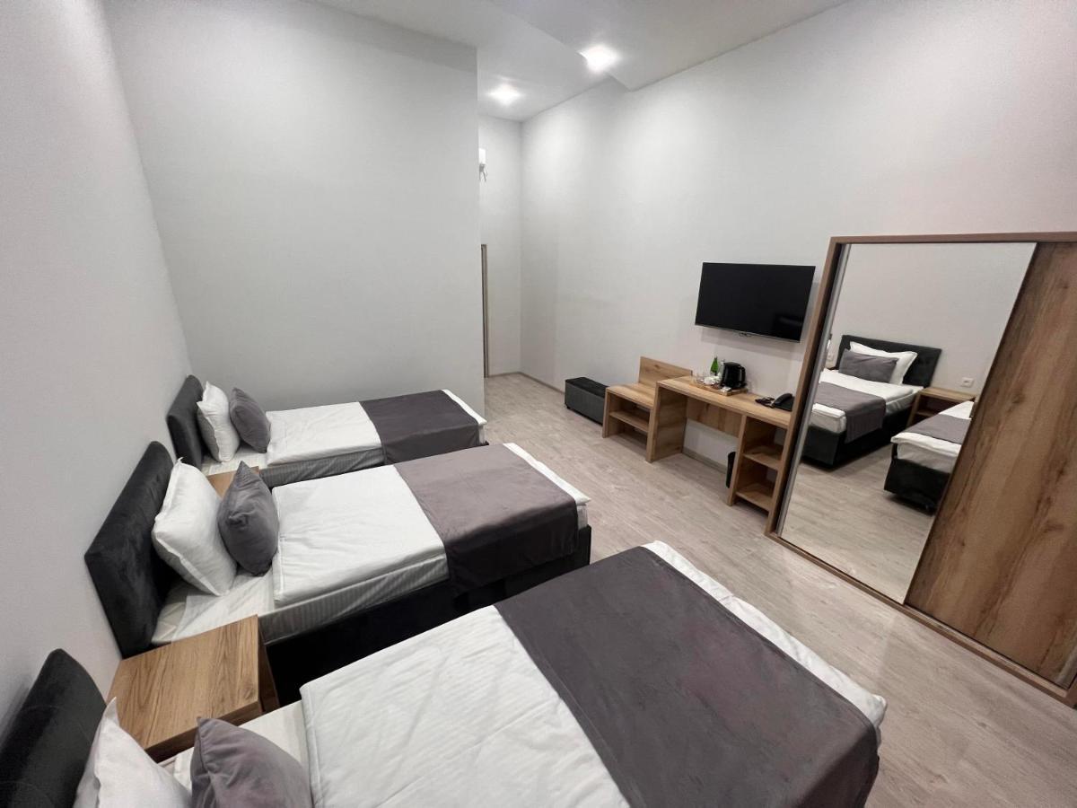 Rever Hotel Tashkent Luaran gambar