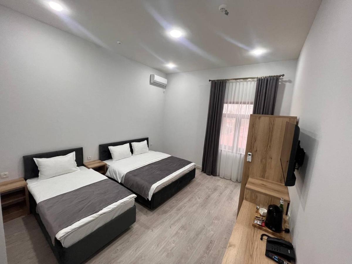 Rever Hotel Tashkent Luaran gambar